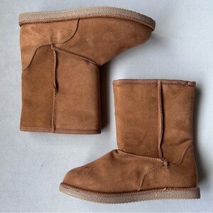 Harper Canyon ~ Everly Faux Fur Lined Boot ~ Kids Size 2